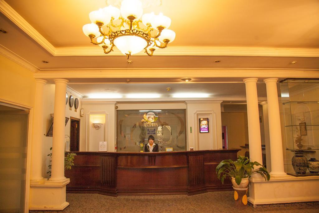 Golf 1 Hotel Da Lat Esterno foto